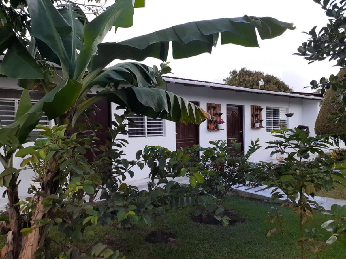 Habitacion Hogarena Jarabacoa Exterior foto